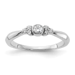 white-gold-first-promiselab-grown-diamond-round-bezel-ring